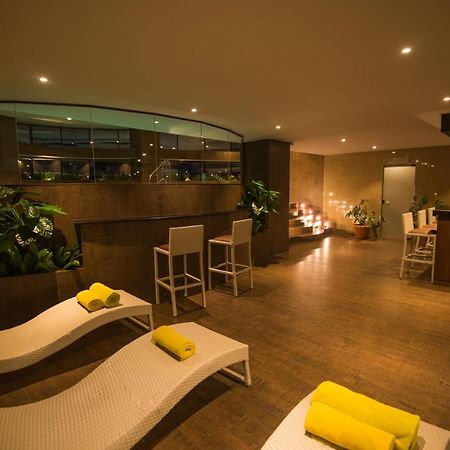 סוקרה Roles Hotel מראה חיצוני תמונה