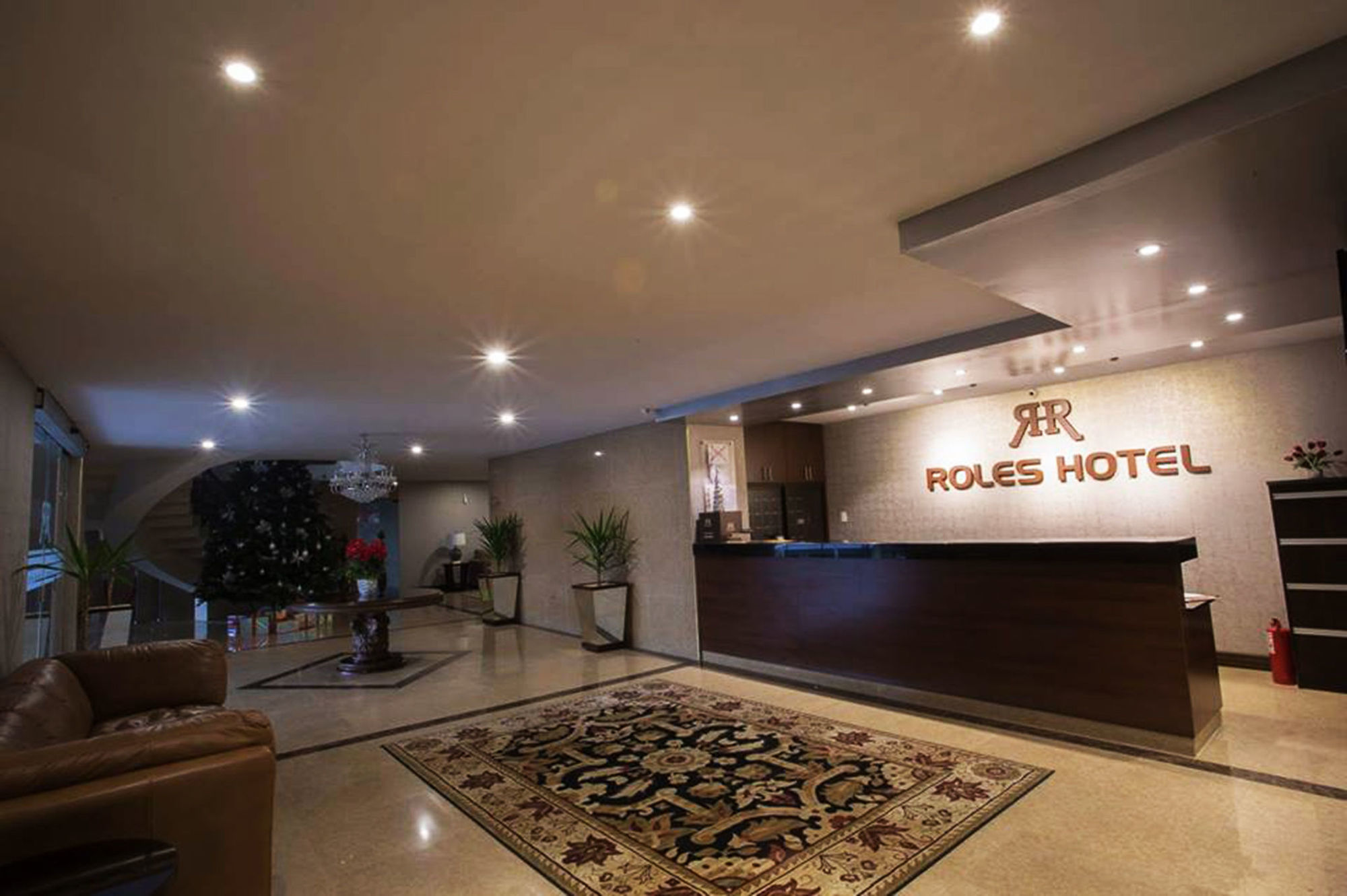 סוקרה Roles Hotel מראה חיצוני תמונה