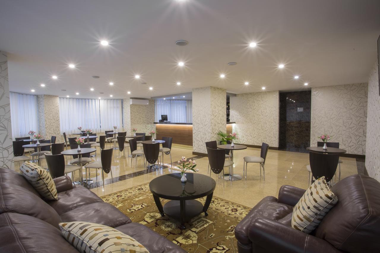 סוקרה Roles Hotel מראה חיצוני תמונה