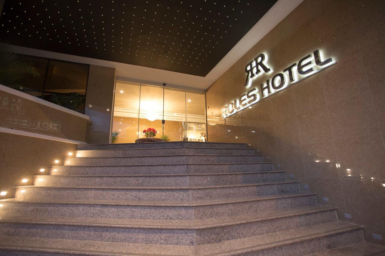 סוקרה Roles Hotel מראה חיצוני תמונה