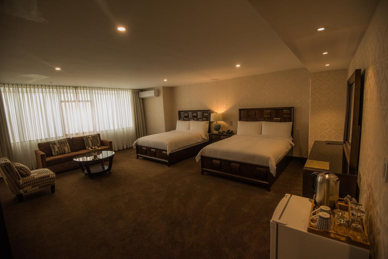 סוקרה Roles Hotel מראה חיצוני תמונה