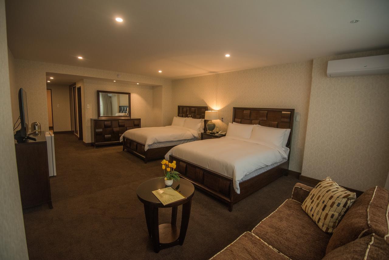 סוקרה Roles Hotel מראה חיצוני תמונה