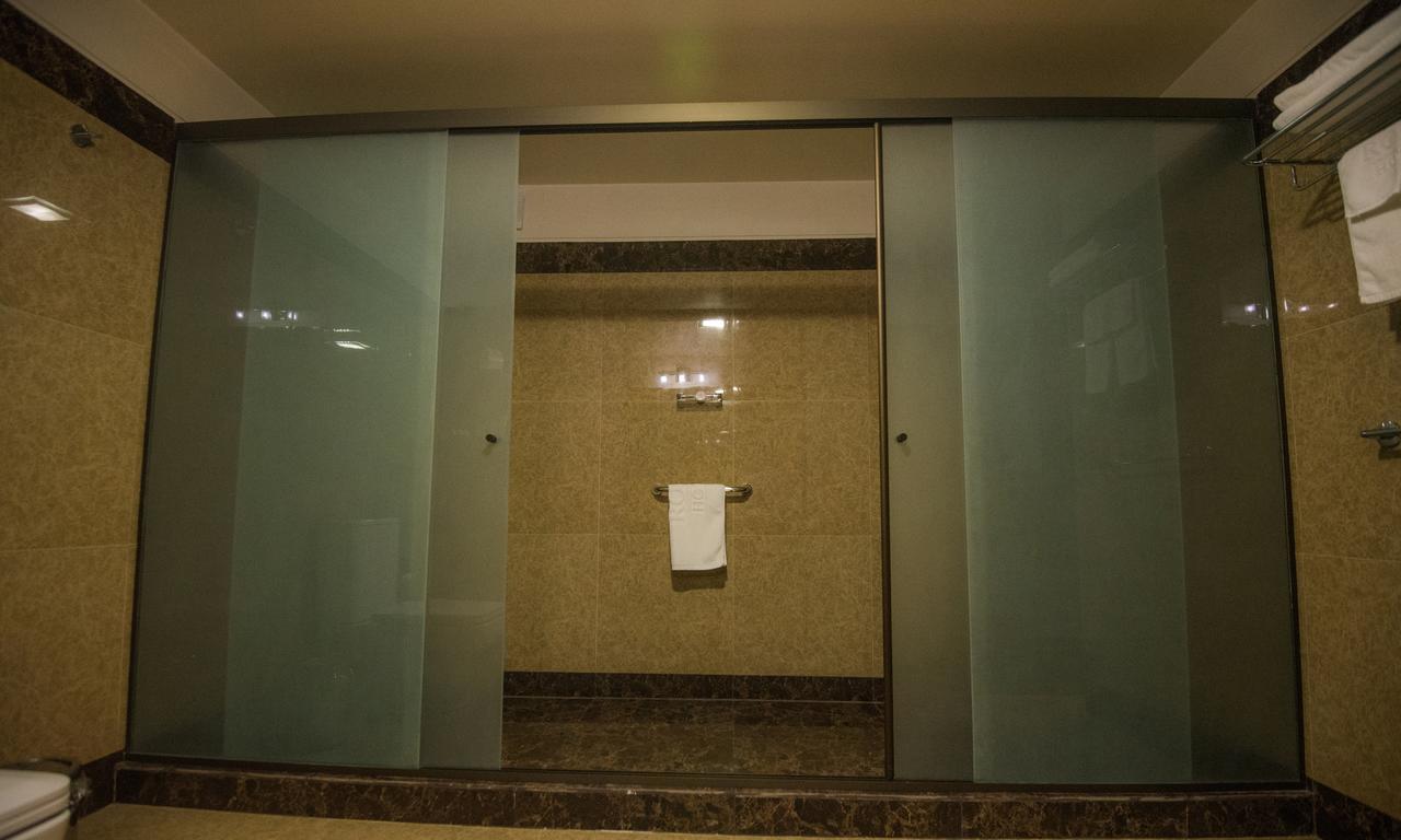 סוקרה Roles Hotel מראה חיצוני תמונה