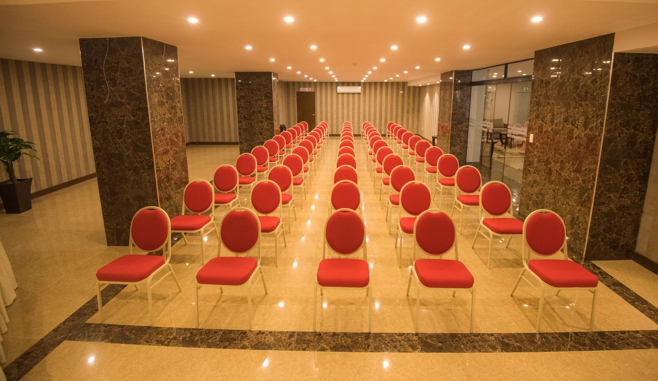 סוקרה Roles Hotel מראה חיצוני תמונה