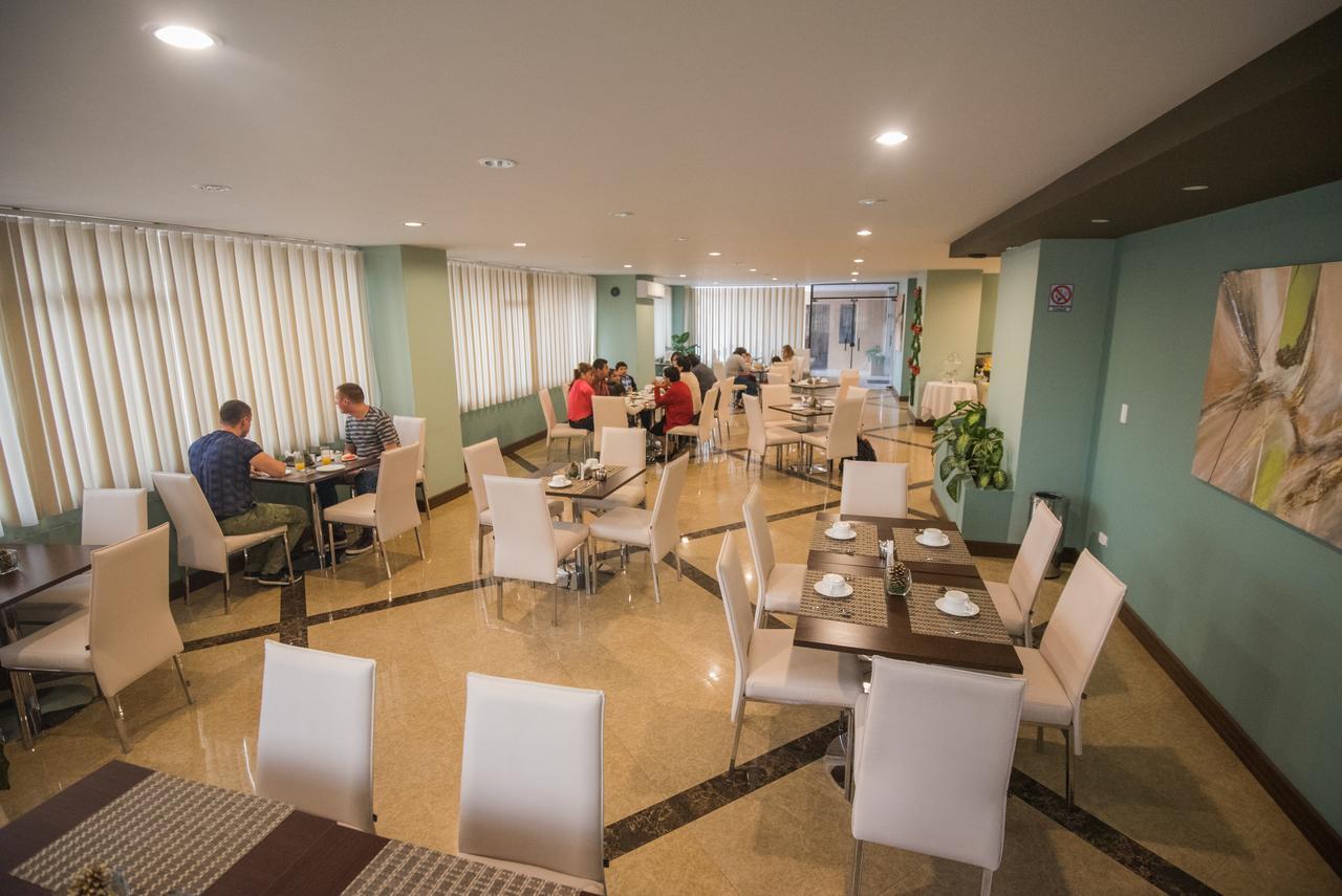 סוקרה Roles Hotel מראה חיצוני תמונה