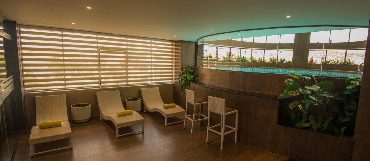 סוקרה Roles Hotel מראה חיצוני תמונה