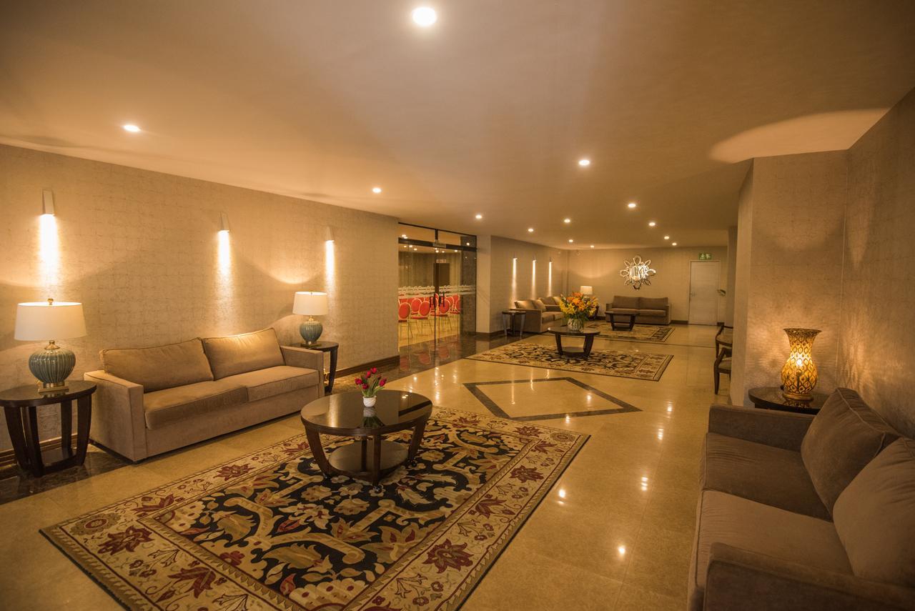 סוקרה Roles Hotel מראה חיצוני תמונה