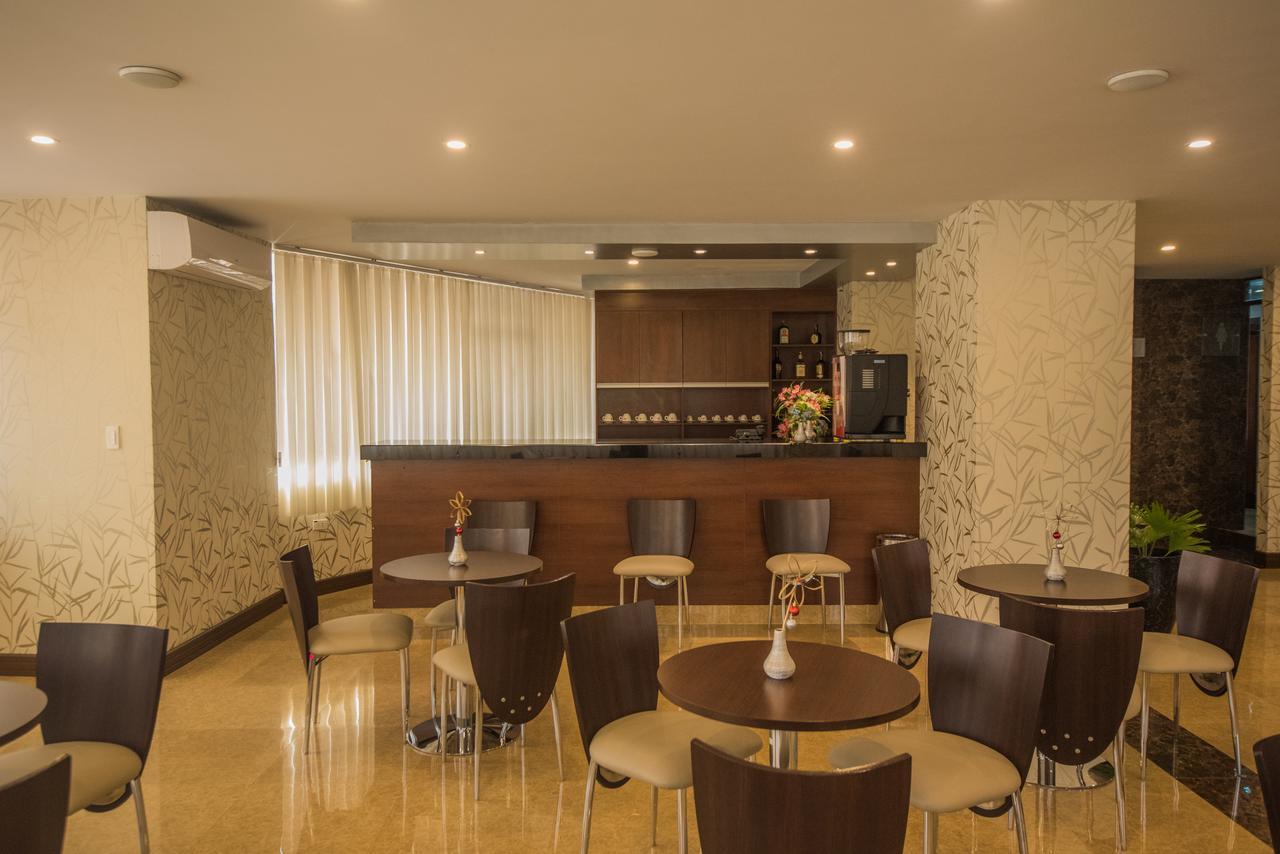 סוקרה Roles Hotel מראה חיצוני תמונה